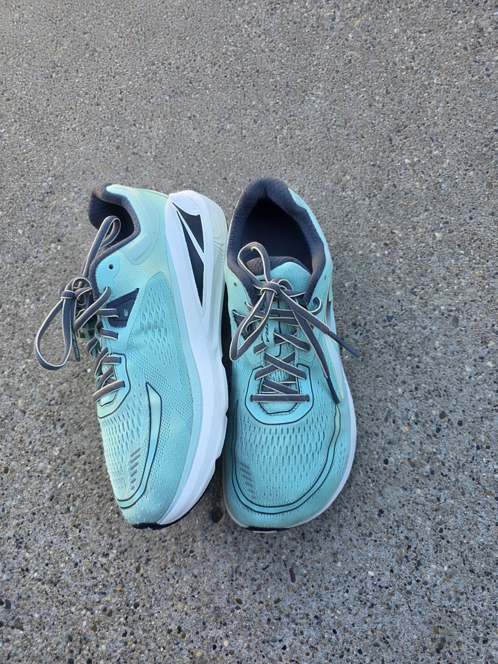 Altra Women's Aqua/Turquoise Sneaker Women Size 9 - Picture 3 of 14